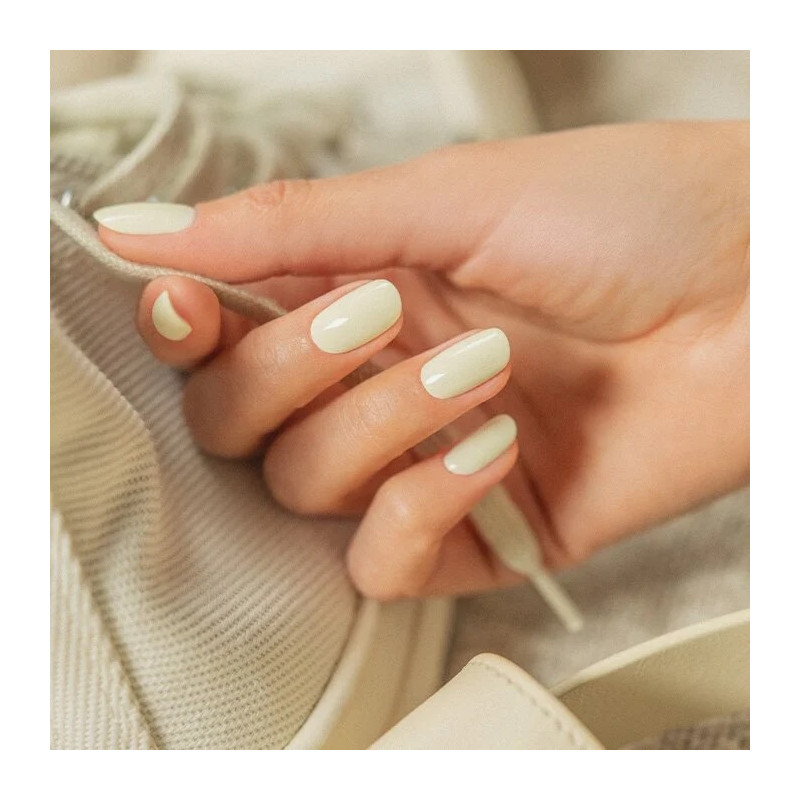 Shy Banana Gel Polish 7ml