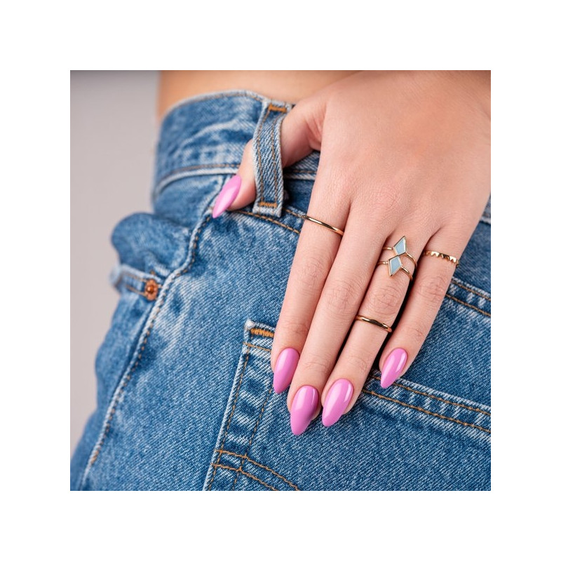 Insta queen  Gel Polish