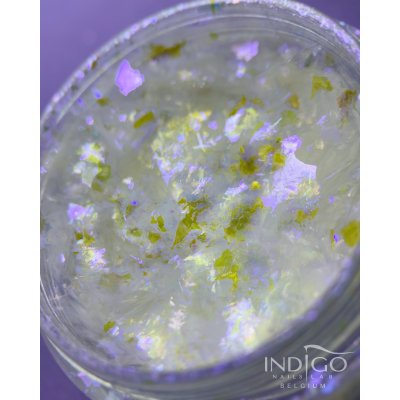 Indigonails - Belgique - Flame Holo Glow Must Go On 2