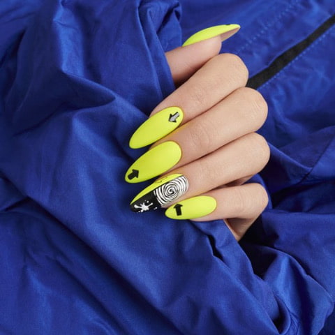 manucure tendance fluo